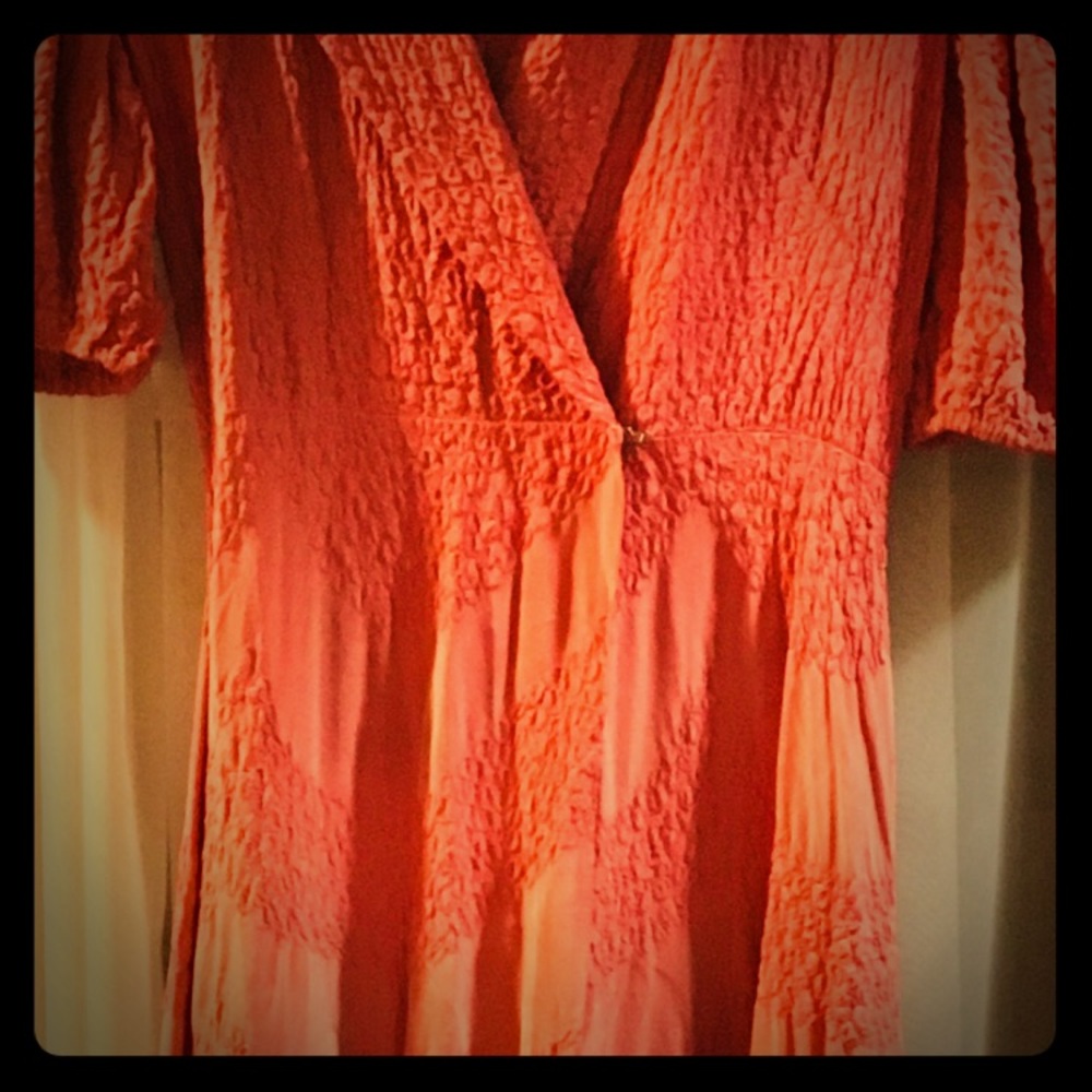 Vintage 1940s dressing gown